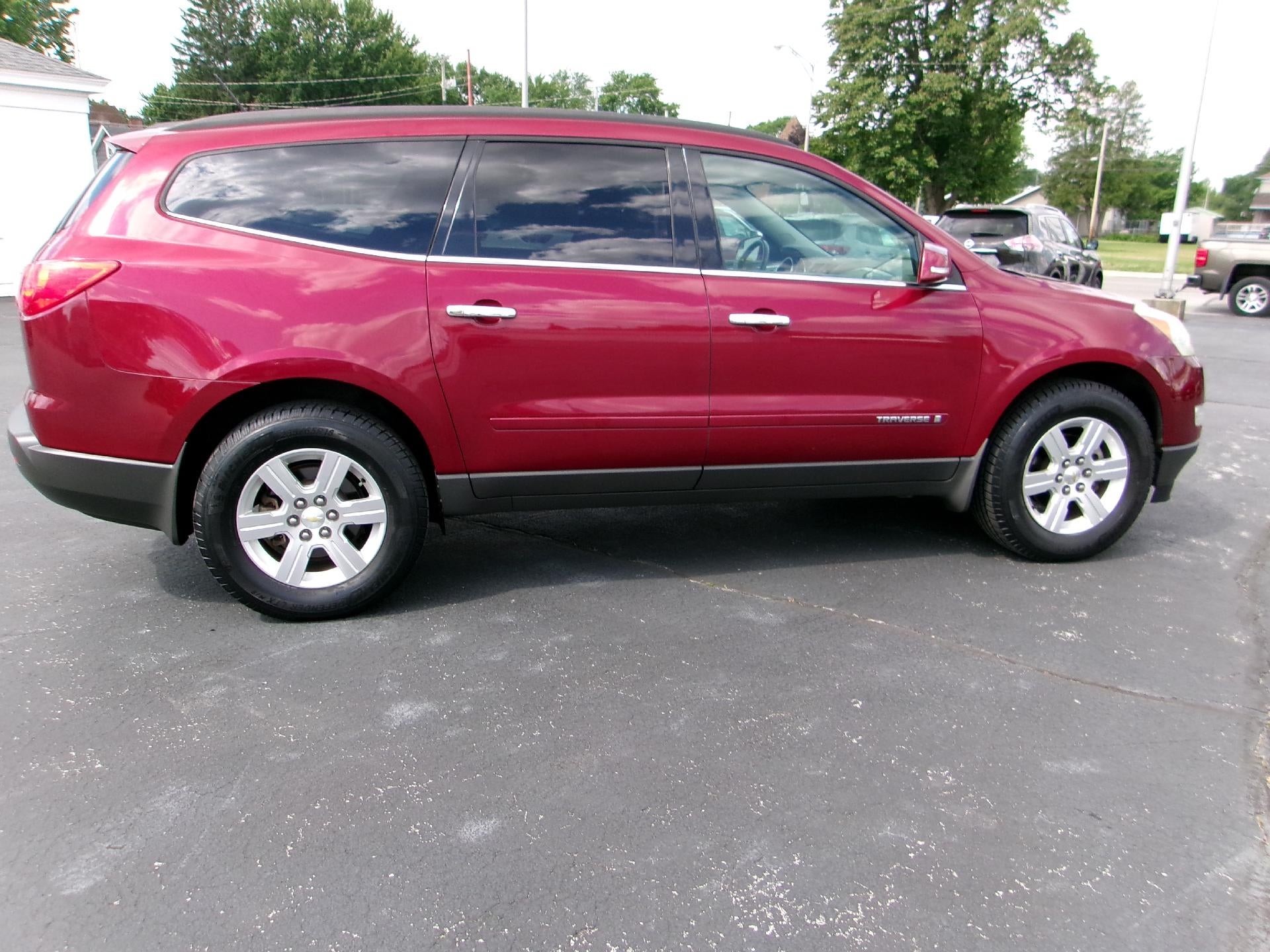 2009 Chevrolet Traverse LT w/1LT