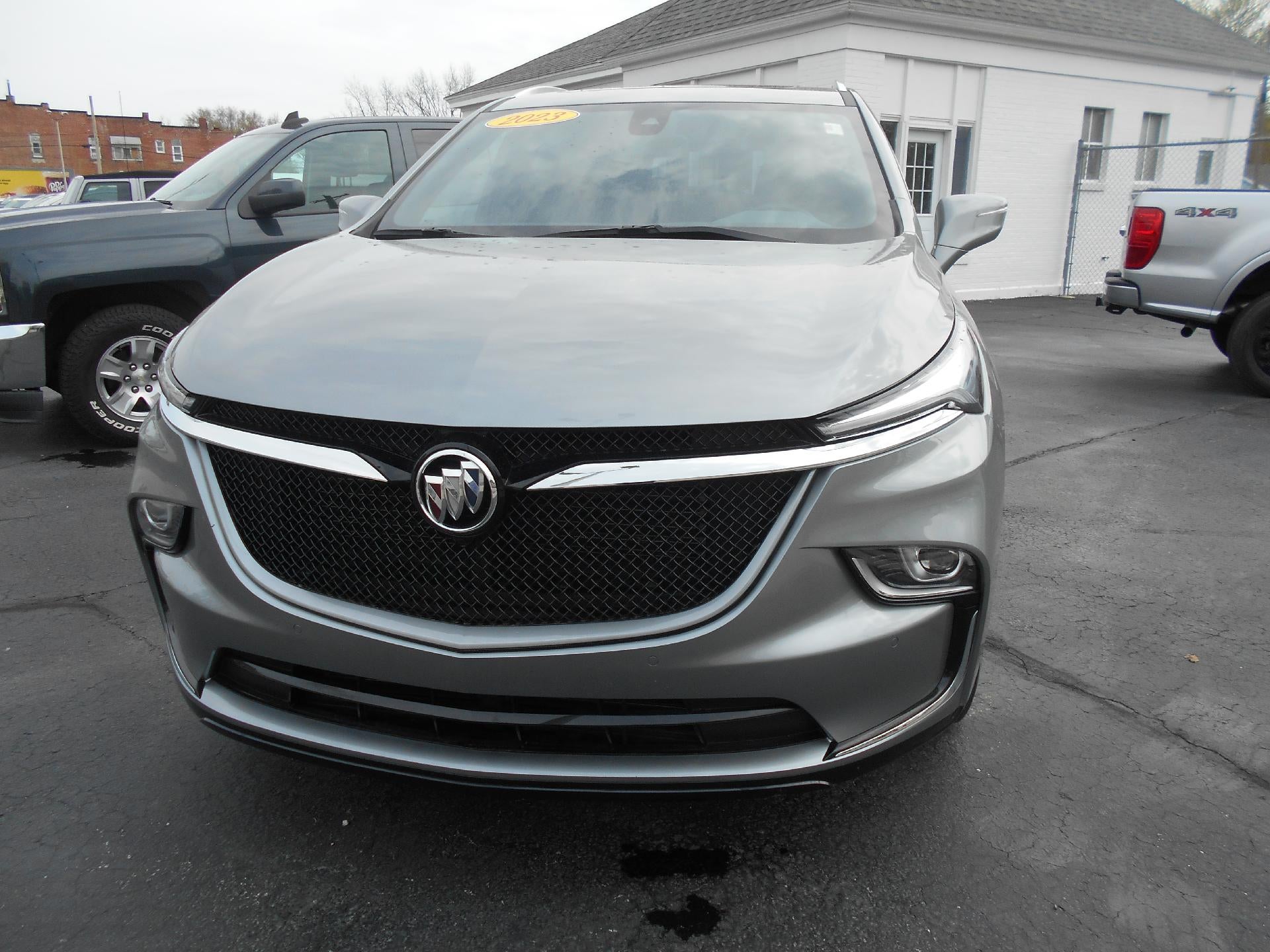 2023 Buick Enclave Essence